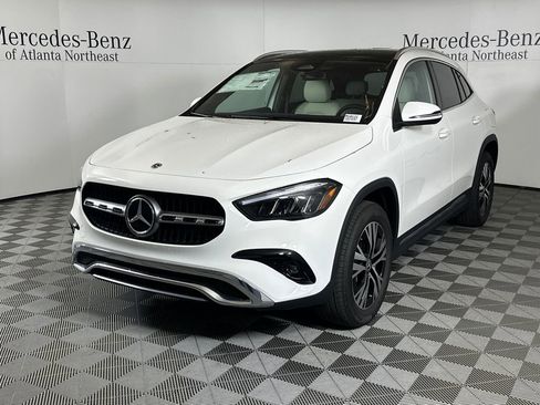New 2026 Mercedes-Benz GLA 250 4MATIC image 3
