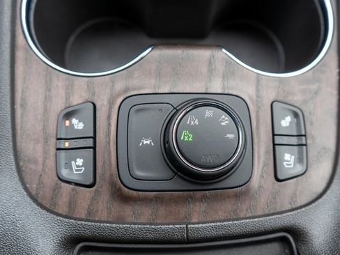 Used 2023 GMC Acadia Denali w/ Black Diamond Edition image 42