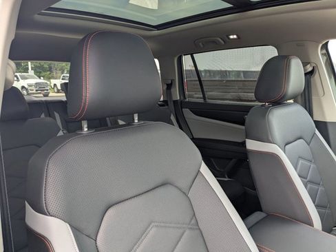 Used 2026 Volkswagen Atlas Peak Edition AWD/4WD image 20