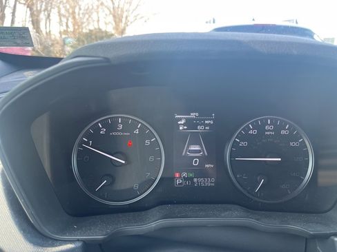 Used 2025 Subaru Forester Touring image 13