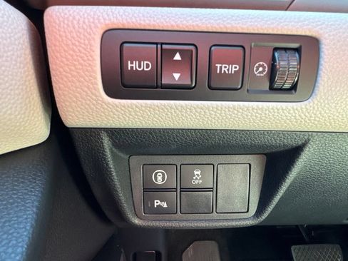 Used 2019 Honda Accord Touring image 19