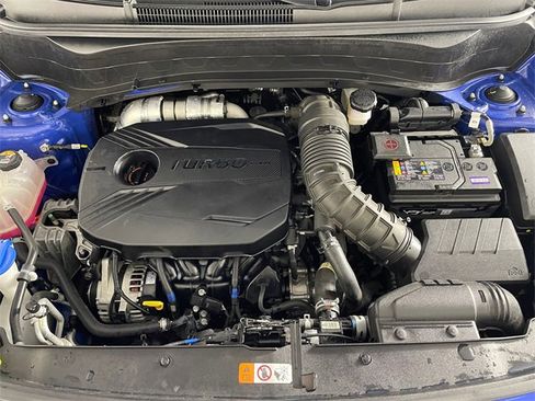 Certified 2023 Kia Seltos SX w/ SX Sunroof Package image 21