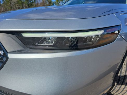 Used 2023 Honda Accord EX image 33