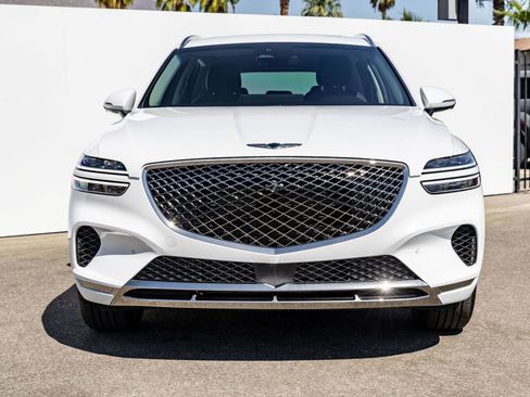 Used 2025 Genesis GV70 2.5T w/ Advanced Package AWD/4WD image 5