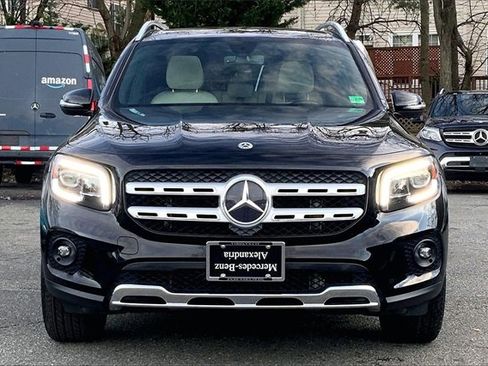 Used 2020 Mercedes-Benz GLB 250 4MATIC image 2