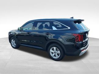 Used 2026 Kia Sorento LX FWD video 3