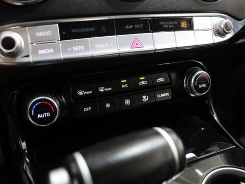 Used 2019 Kia Stinger w/ Sun & Sound Package RWD image 27