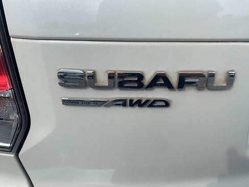 Used 2017 Subaru Forester 2.5i Premium AWD/4WD image 10