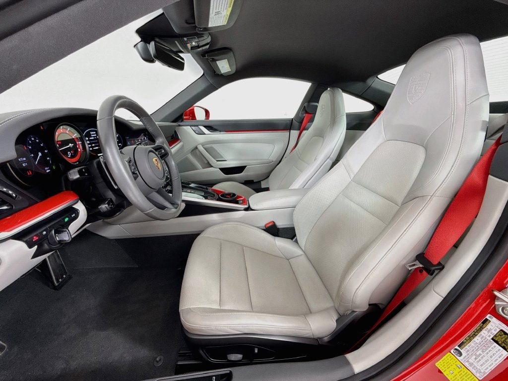 Certified 2022 Porsche 911 Carrera RWD image 5