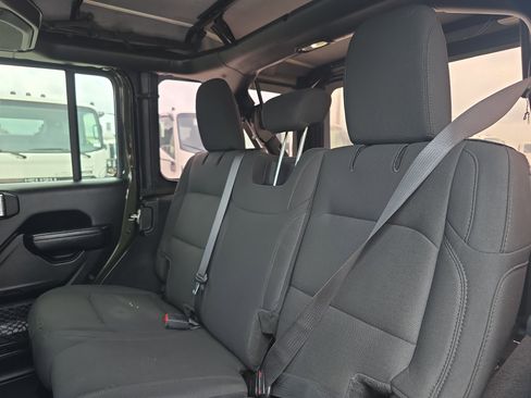 Used 2023 Jeep Wrangler Sport S image 14