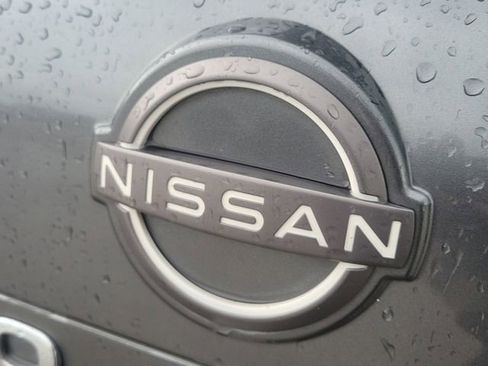 Used 2023 Nissan Rogue S image 7