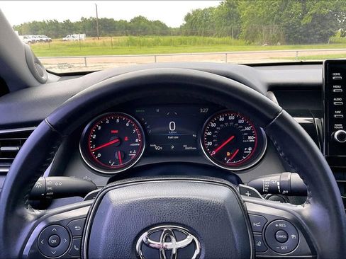 Used 2022 Toyota Camry XSE w/ Carpet Mat Package (TMS) FWD image 12