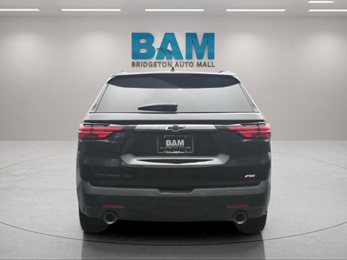 Used 2023 Chevrolet Traverse RS image 5