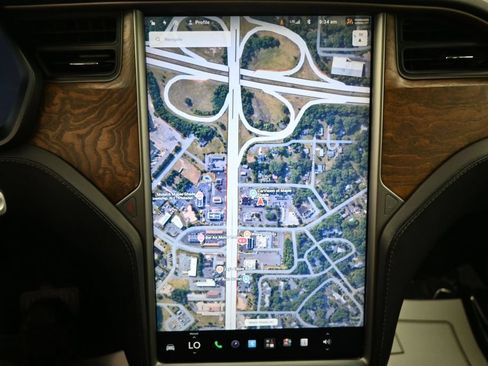 Used 2021 Tesla Model X Long Range AWD/4WD image 10