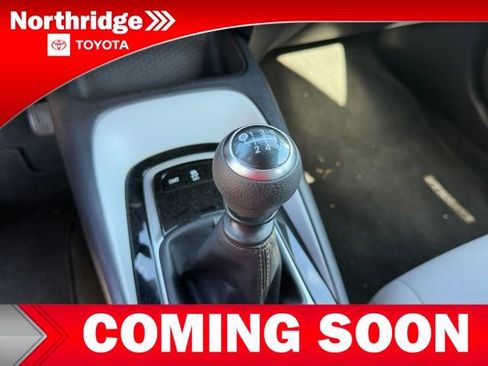 Used 2022 Toyota Corolla SE w/ Carpet Mat Package (TMS) FWD image 9