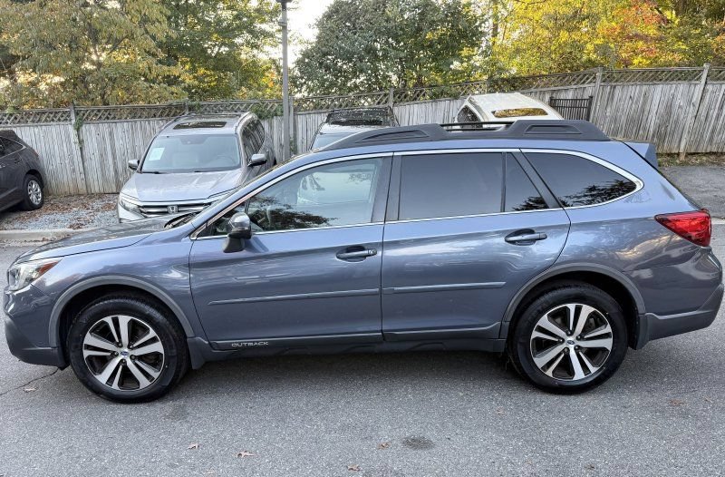 Used 2018 Subaru Outback 2.5i Limited AWD/4WD image 4
