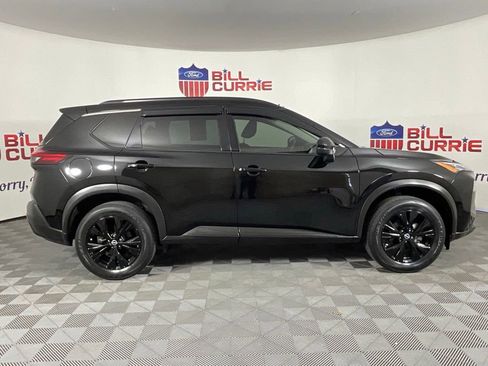 Used 2023 Nissan Rogue SV w/ SV Premium Package AWD/4WD image 2