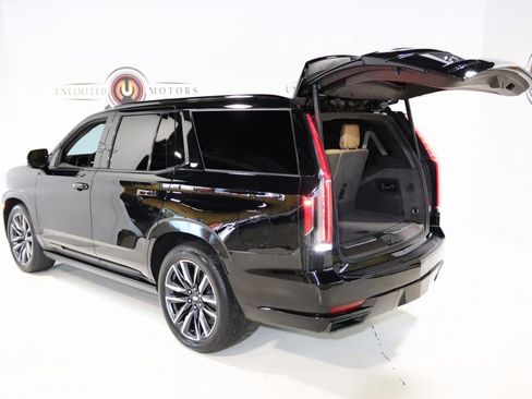 Used 2022 Cadillac Escalade Sport w/ Touring Package image 33