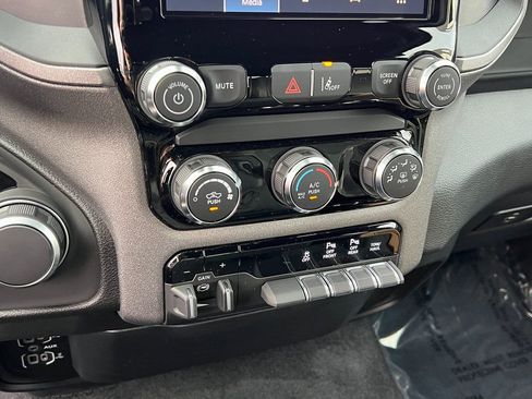 New 2026 RAM 1500 Express image 25