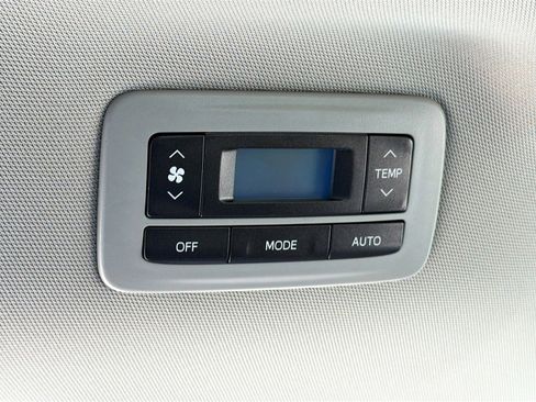Used 2020 Toyota Sienna LE FWD image 22