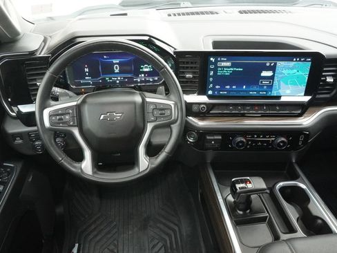 Used 2023 Chevrolet Silverado 1500 LT Trail Boss w/ Convenience Package II image 23