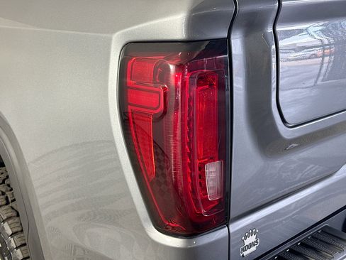 Used 2021 GMC Sierra 1500 AT4 image 36