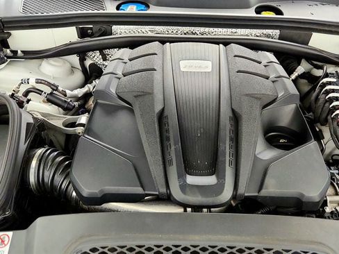 Used 2023 Porsche Macan S w/ Premium Package Plus AWD/4WD image 27