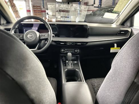 New 2026 Nissan Kicks SV image 22