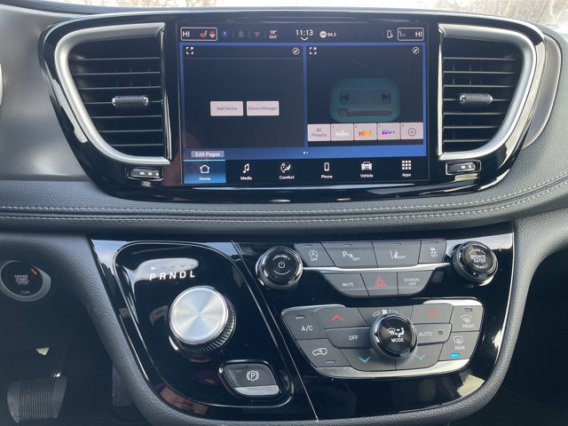 New 2026 Chrysler Pacifica Select AWD/4WD image 26