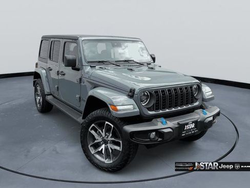 Used 2024 Jeep Wrangler Unlimited w/ LED Headlamp & Fog Lamp Group AWD/4WD image 3