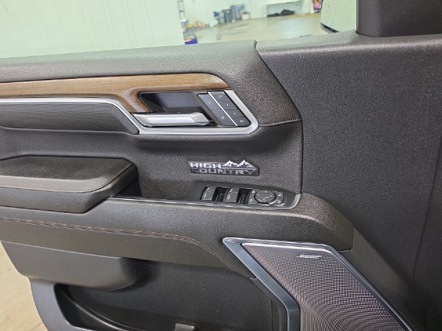 Used 2024 Chevrolet Silverado 1500 High Country w/ High Country Premium Package AWD/4WD image 21