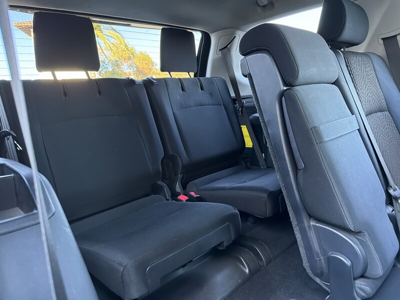Used 2012 Toyota 4Runner SR5 w/ Convenience Pkg AWD/4WD image 19