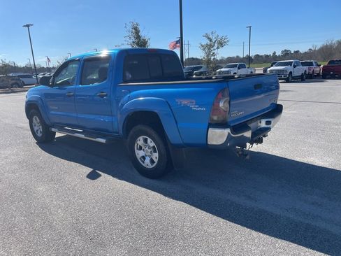 Used 2011 Toyota Tacoma PreRunner w/ TRD Off-Road Pkg image 6