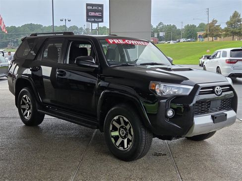 Used 2024 Toyota 4Runner TRD Off-Road image 7