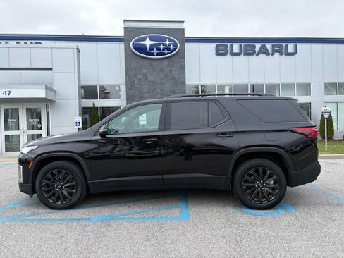 Used 2024 Chevrolet Traverse RS AWD/4WD image 3