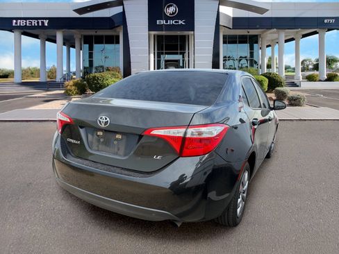 Used 2016 Toyota Corolla LE FWD image 3