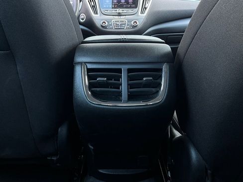 Used 2023 Chevrolet Malibu LT image 13