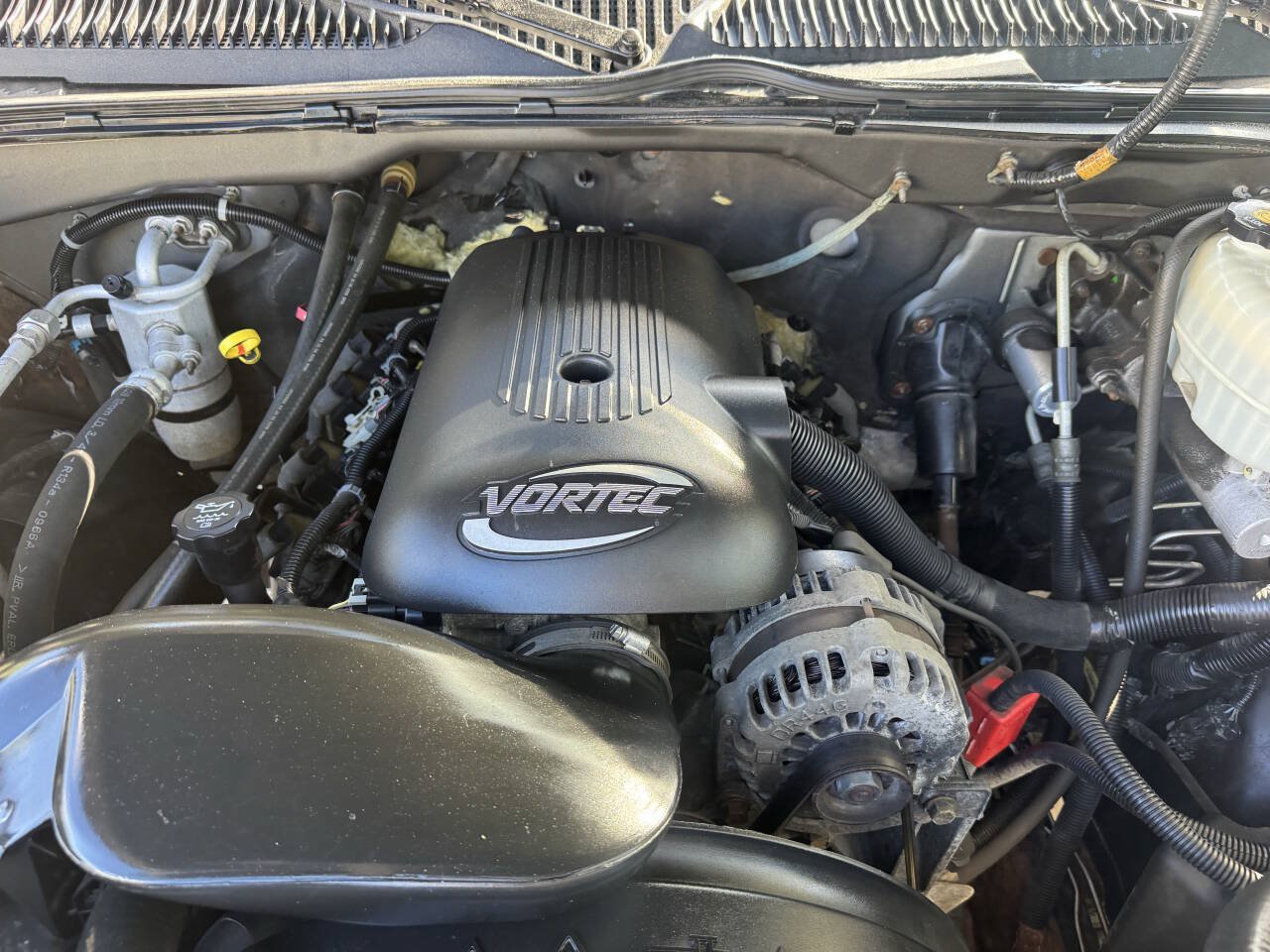 Used 2006 Chevrolet Silverado 2500 LT w/ Snow Plow Prep Package AWD/4WD image 11