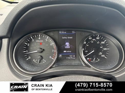 Used 2018 Nissan Rogue SV AWD/4WD image 27