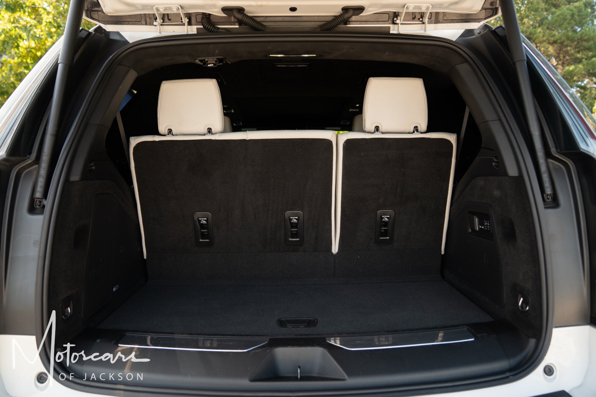 Used 2025 Cadillac Escalade Sport Platinum RWD image 21