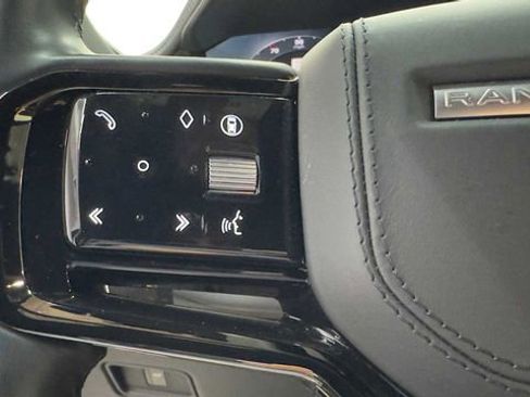 Used 2024 Land Rover Range Rover Sport Dynamic SE image 27