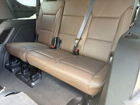 Used 2023 Chevrolet Tahoe High Country w/ Premium Package 2 RWD image 17