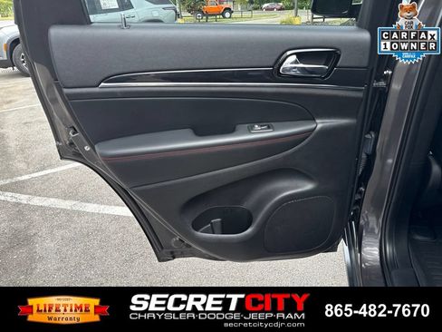 Used 2021 Jeep Grand Cherokee Trailhawk w/ Trailhawk Luxury Group AWD/4WD image 24