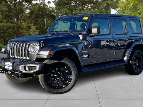 Used 2021 Jeep Wrangler Unlimited Sahara w/ Dual Top Group image 3
