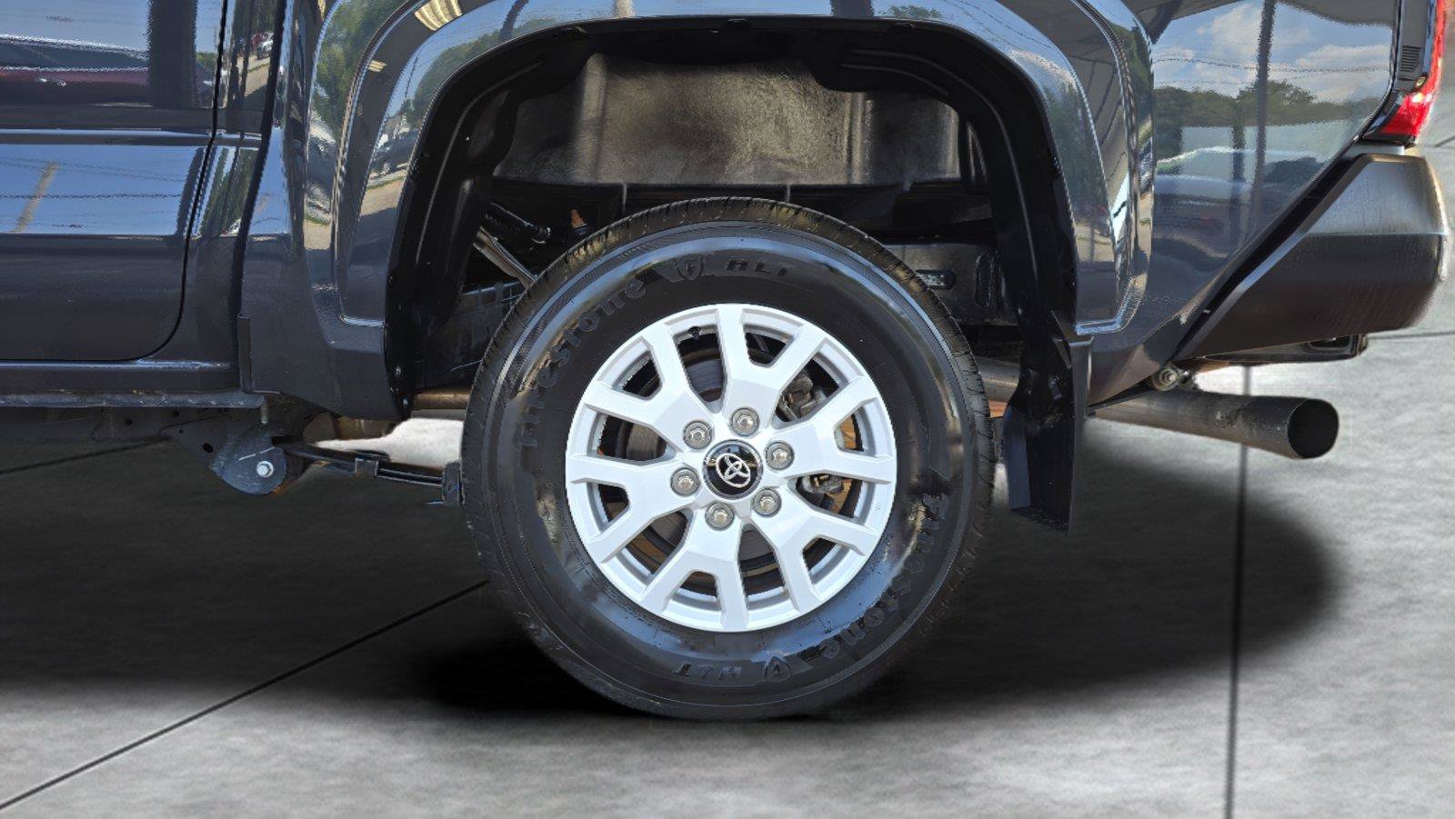 Used 2024 Toyota Tacoma SR AWD/4WD image 28