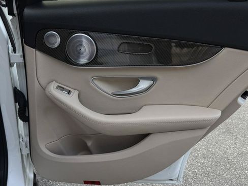 Used 2017 Mercedes-Benz C 300 4MATIC Sedan image 35