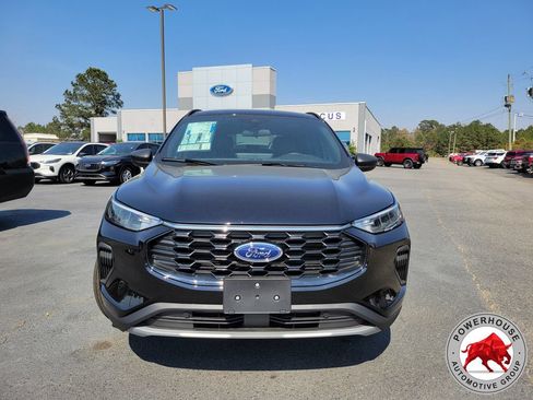 New 2026 Ford Escape ST-Line w/ Tech Pack #1 FWD image 9