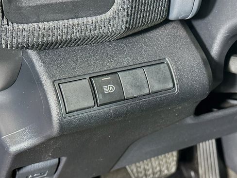 Used 2023 Toyota bZ4X AWD image 17