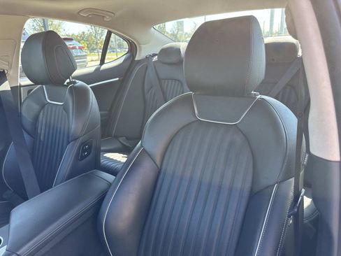 Used 2022 Genesis G70 2.0T w/ Prestige Package image 19