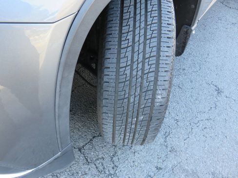 Used 2019 Chevrolet Traverse LT image 33